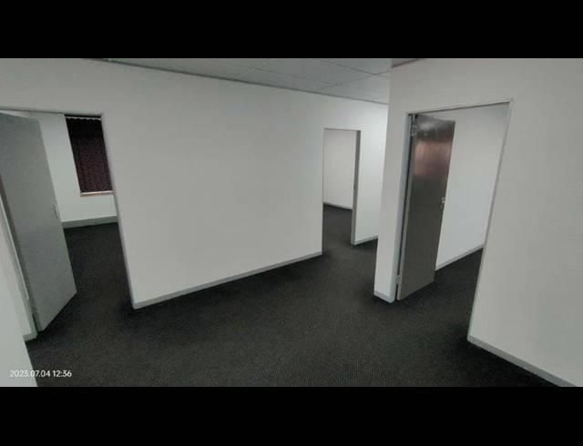 BUSINESS PROPERTY TO RENT IN VORNA VALLEY